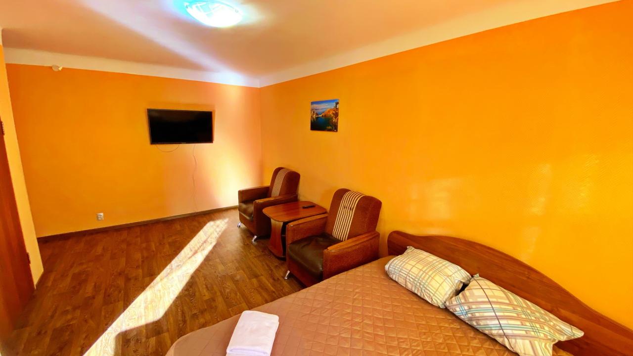 Real photos of Baikal Apartments on 92 Karl Marx Street