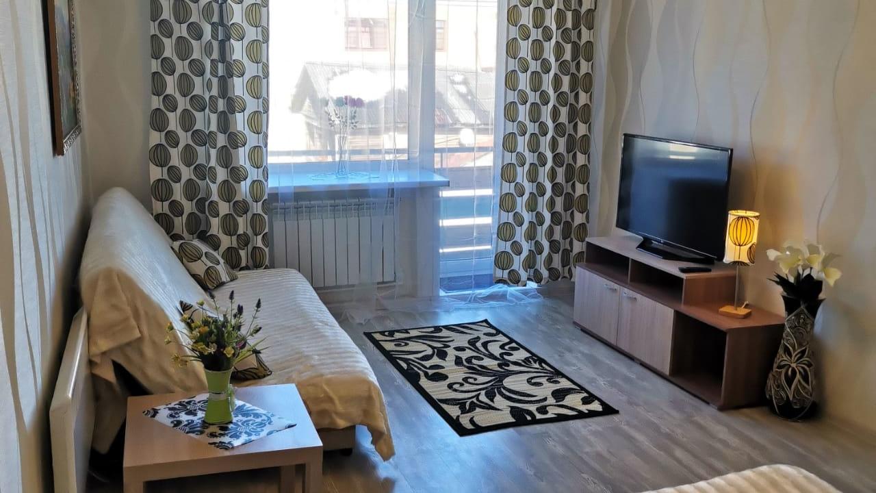 Real photos of YarFlat on Ushinsky Street