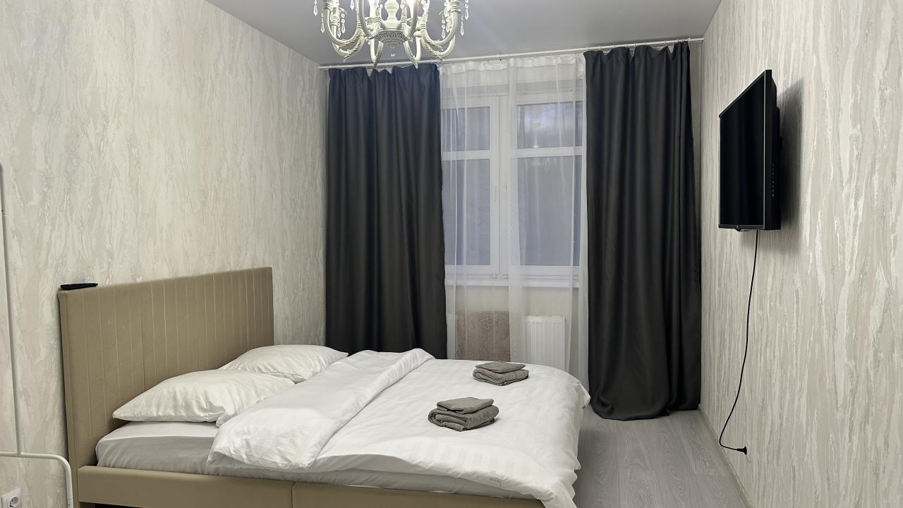 Real photos of Volga Apart on 15 Gorodskoy Val street, building 1
