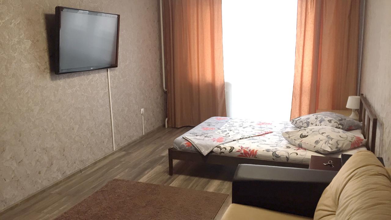 Real photos of 1-room apartments near the business center "City"