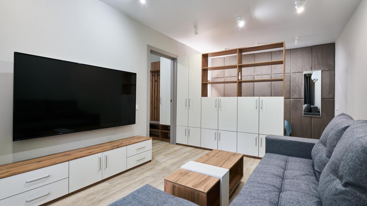 Real photos of 2-room apartment in the center
