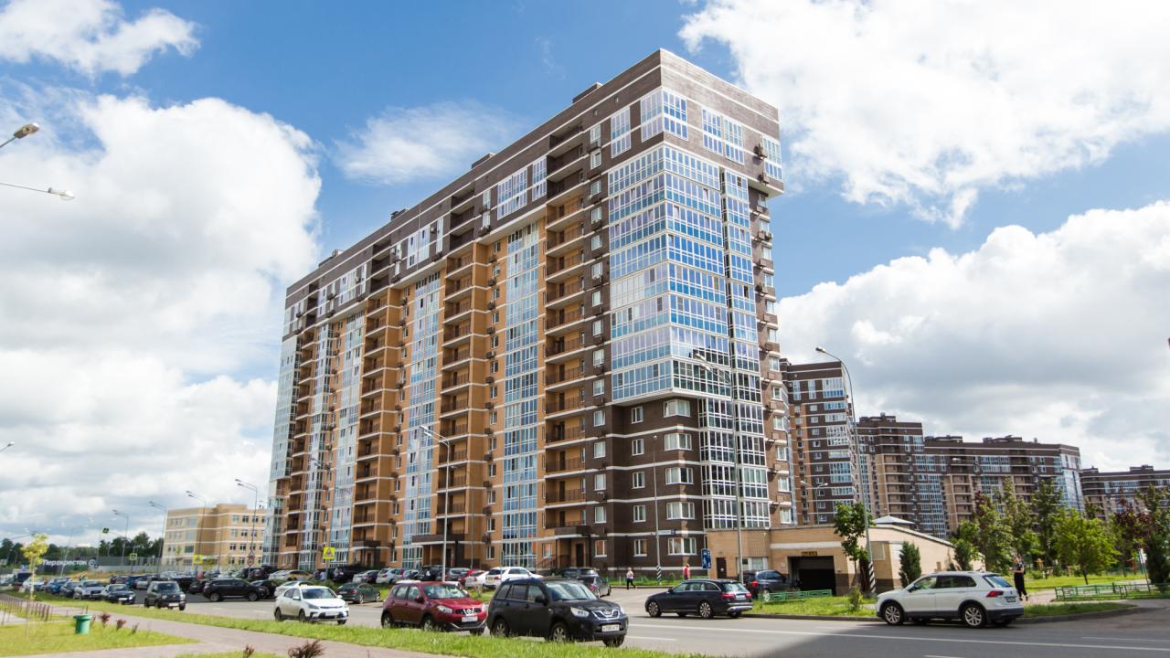 Real photos of MOKO Apartments on the street Tatiana Park 16 building 1