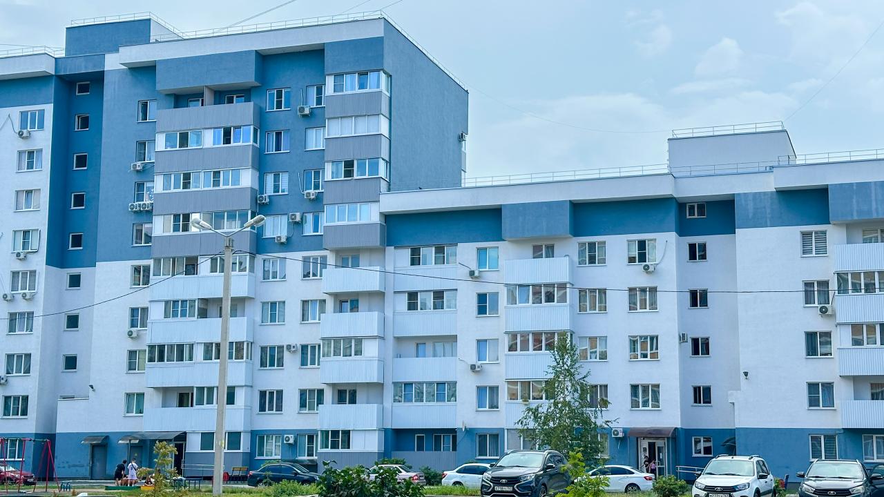 Real photos of EasyRent on 108 Alexander Kudashev Street