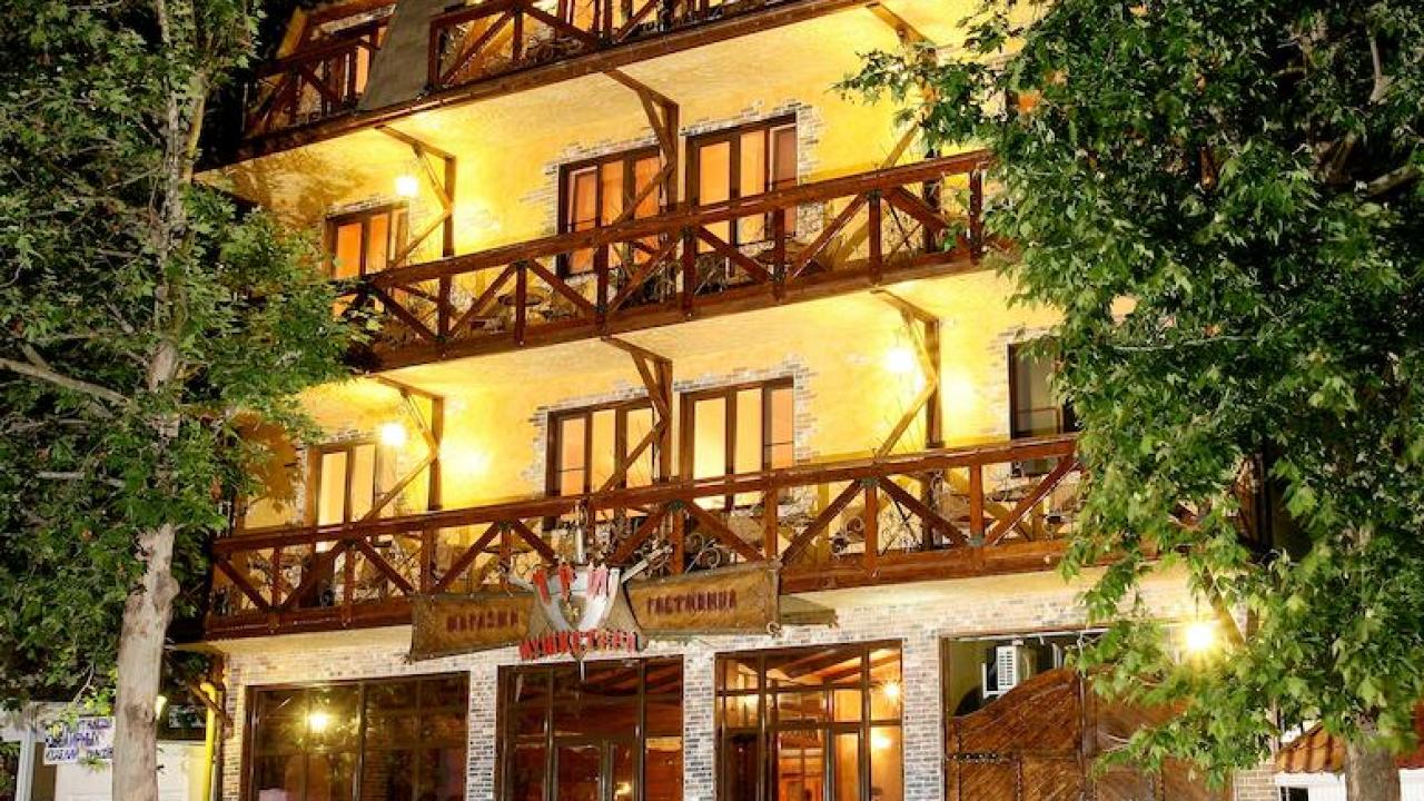 Реальные фото Три Мушкетера