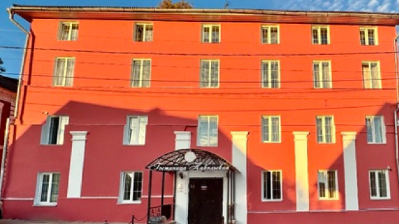 Real photos of Nikolskaya