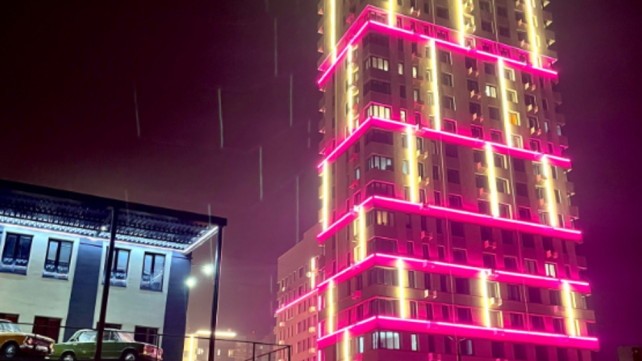 Real photos of Home on Alexandra Matrosova street 30B