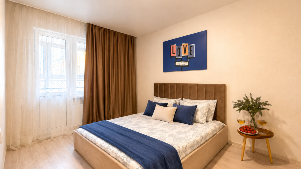 Real photos of Apartment "ROMANTICS EXISTS" on 75th anniversary of Victory Street 26/1