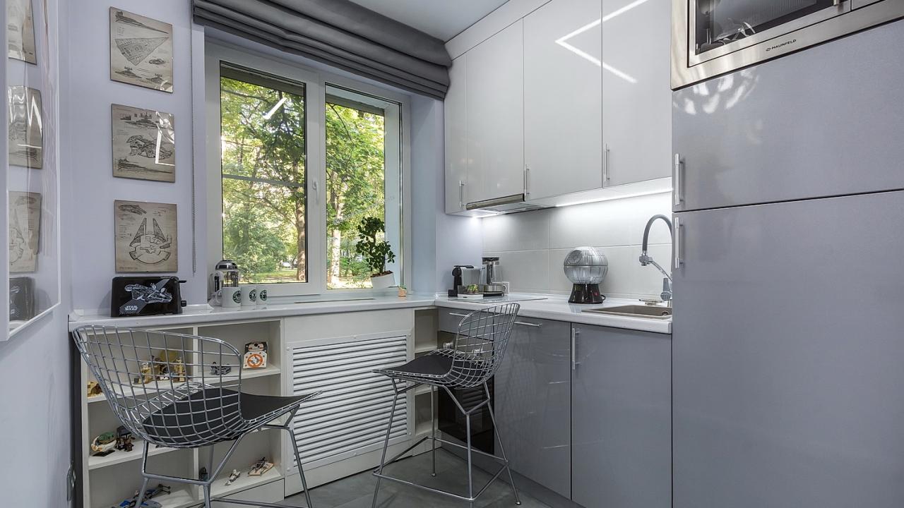 Real photos of Stars Wars Apartments on Leningradsky Avenue