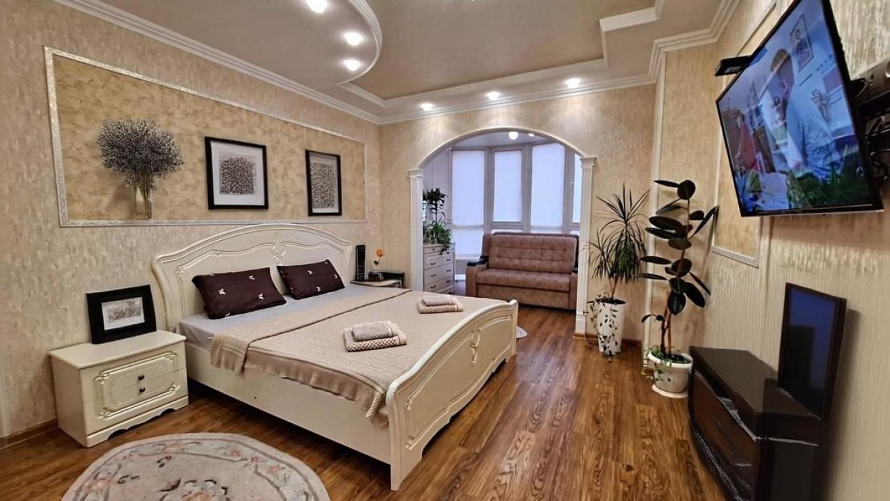 Real photos of Rooms Apartments (Rooms Apartments) on Orangereynaya street 21 building 2