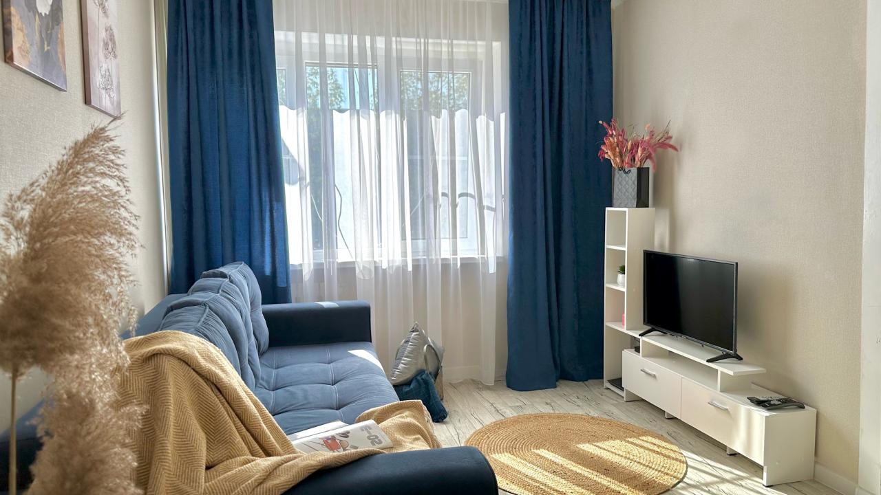 Real photos of 100 apartments on Levanevsky street