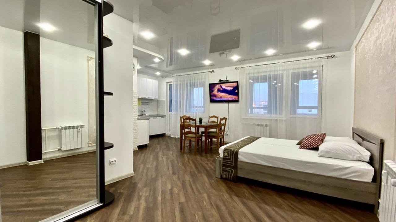 Real photos of Apartment from the company Home Hotel on Trade Union, 15