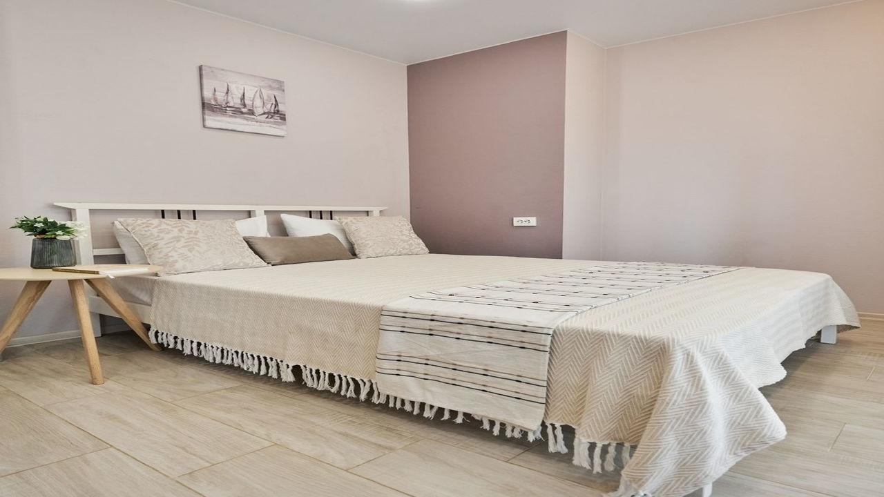 Real photos of Apartments on Maxim Gorky street 256-1