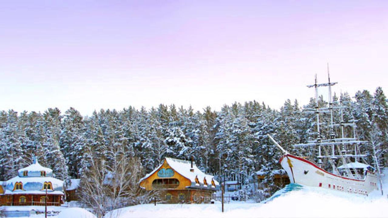 Real photos of Russkiy Dom