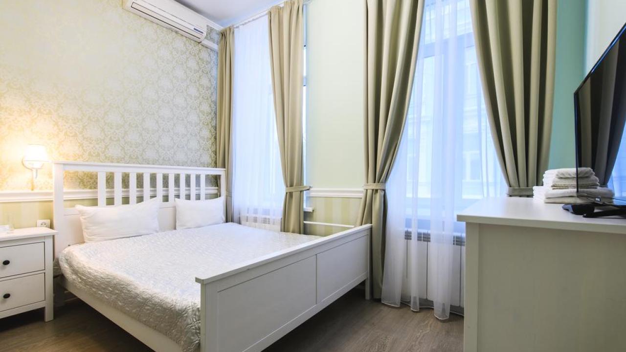 Реальные фото Буше на Чистопрудном бульваре