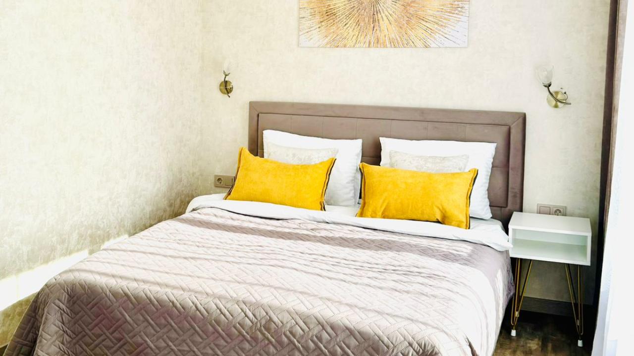 Реальные фото Апартаменты Apart Vl (Апарт ВЛ) на улице Прапорщика Комарова 34