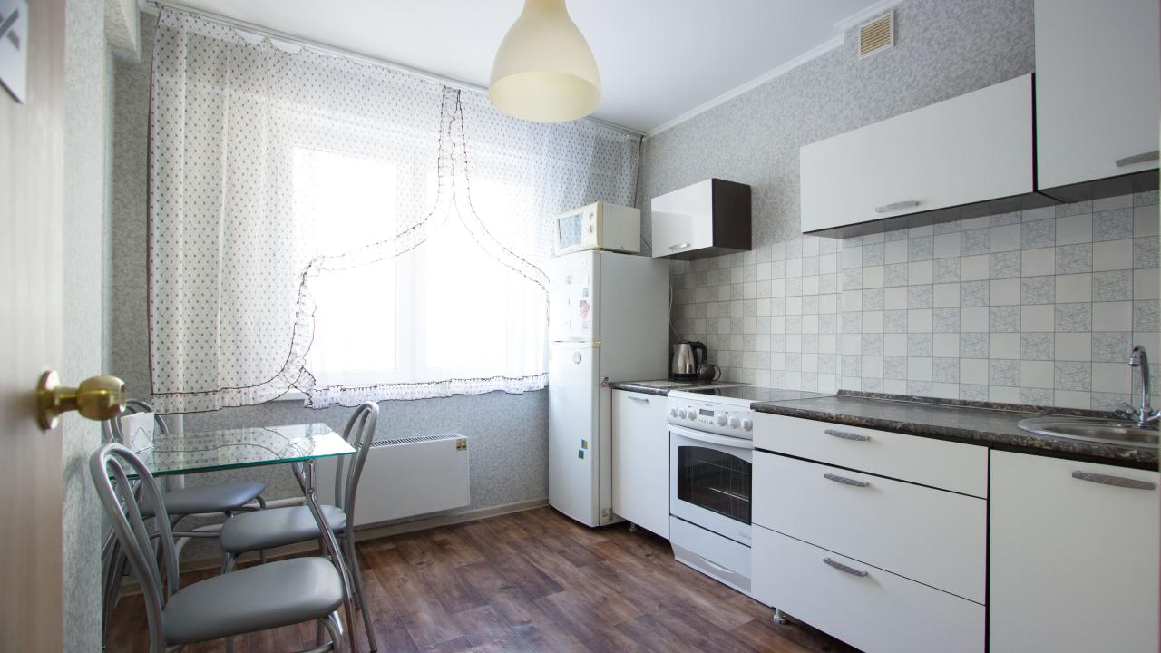 Real photos of Apartments on Karaulnaya street 40