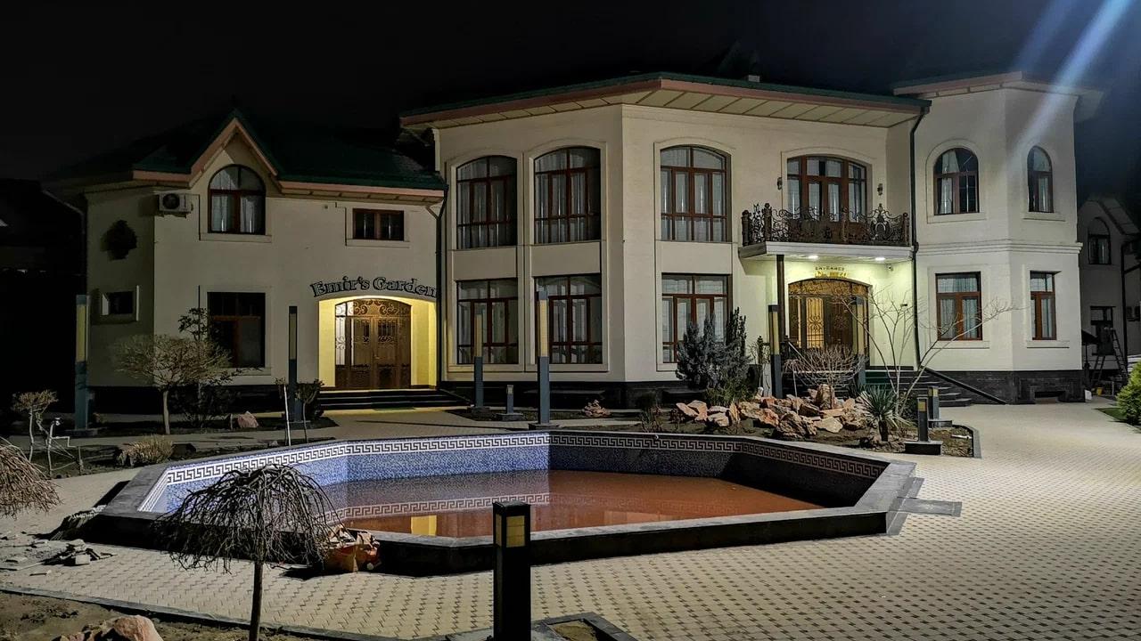 Real photos of Emir's Garden