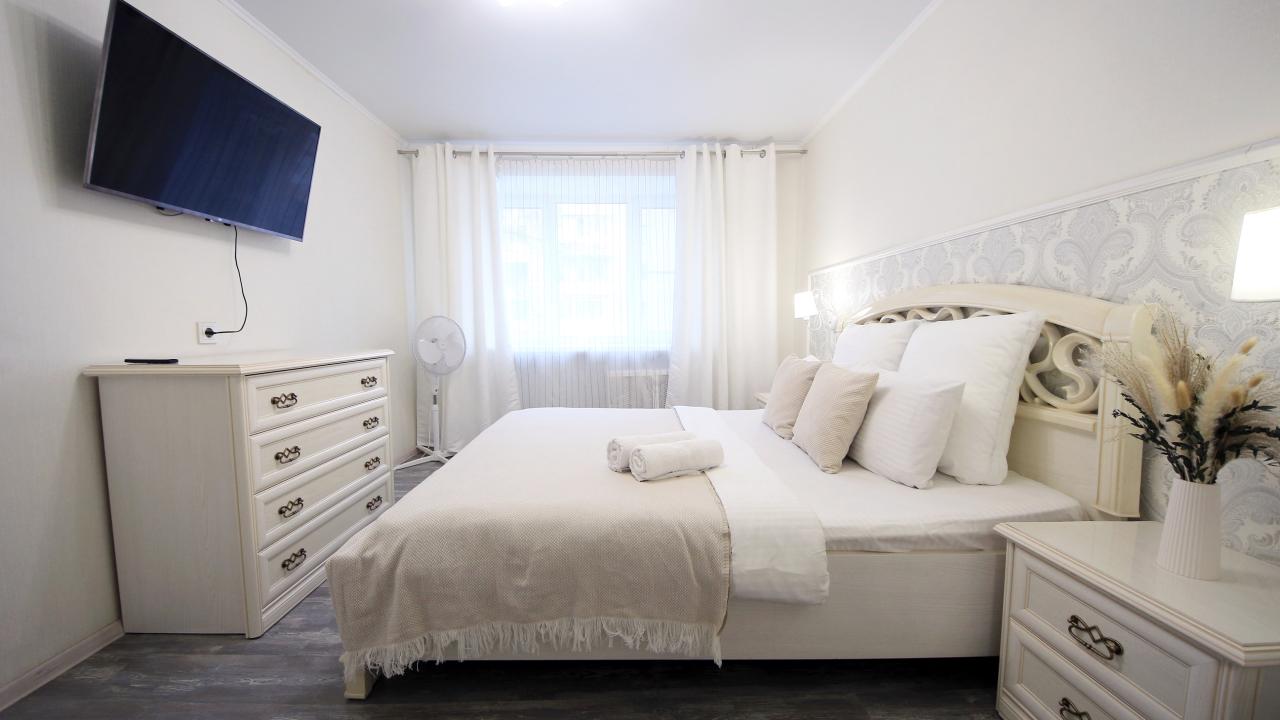 Real photos of NiceAparts on 79A Sverdlova Street