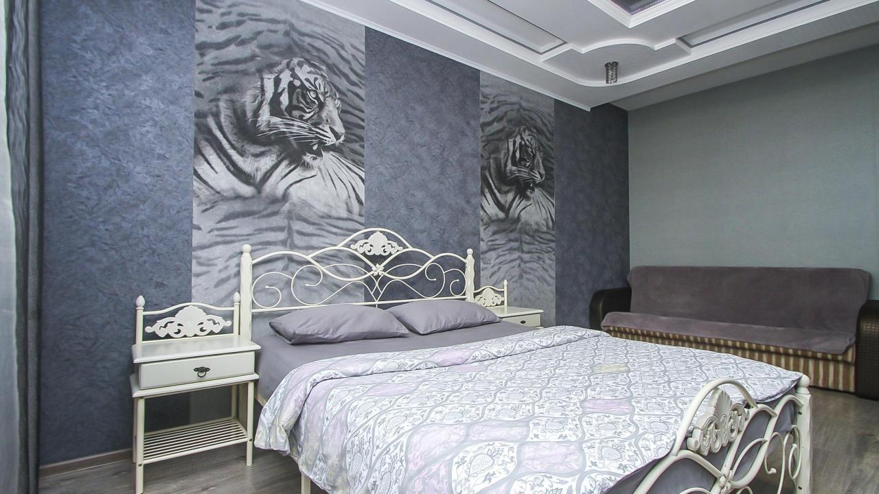 Real photos of Harter Rooms at 35 Proletarsky Avenue