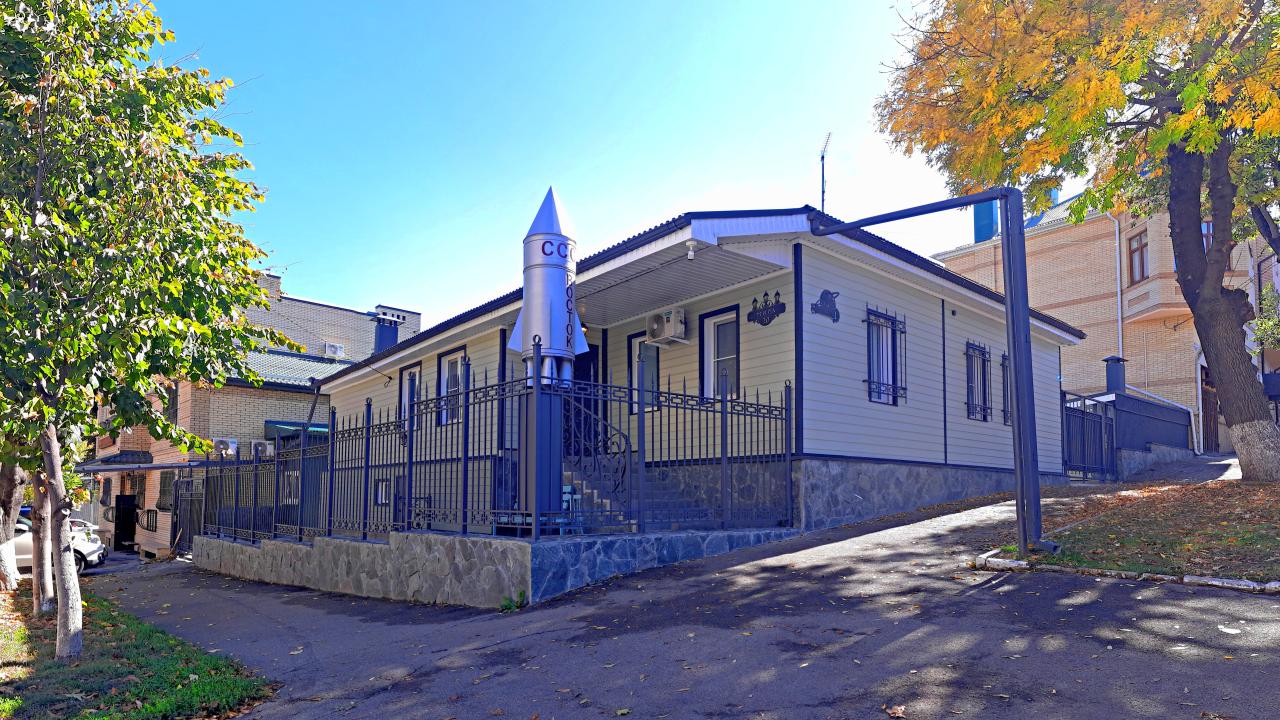 Реальные фото The first apartment building (Rocket building)