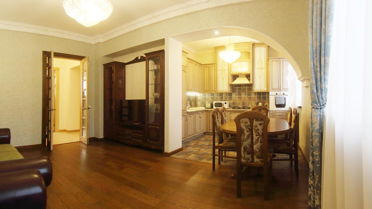 Real photos of Apartments on the Lawn street