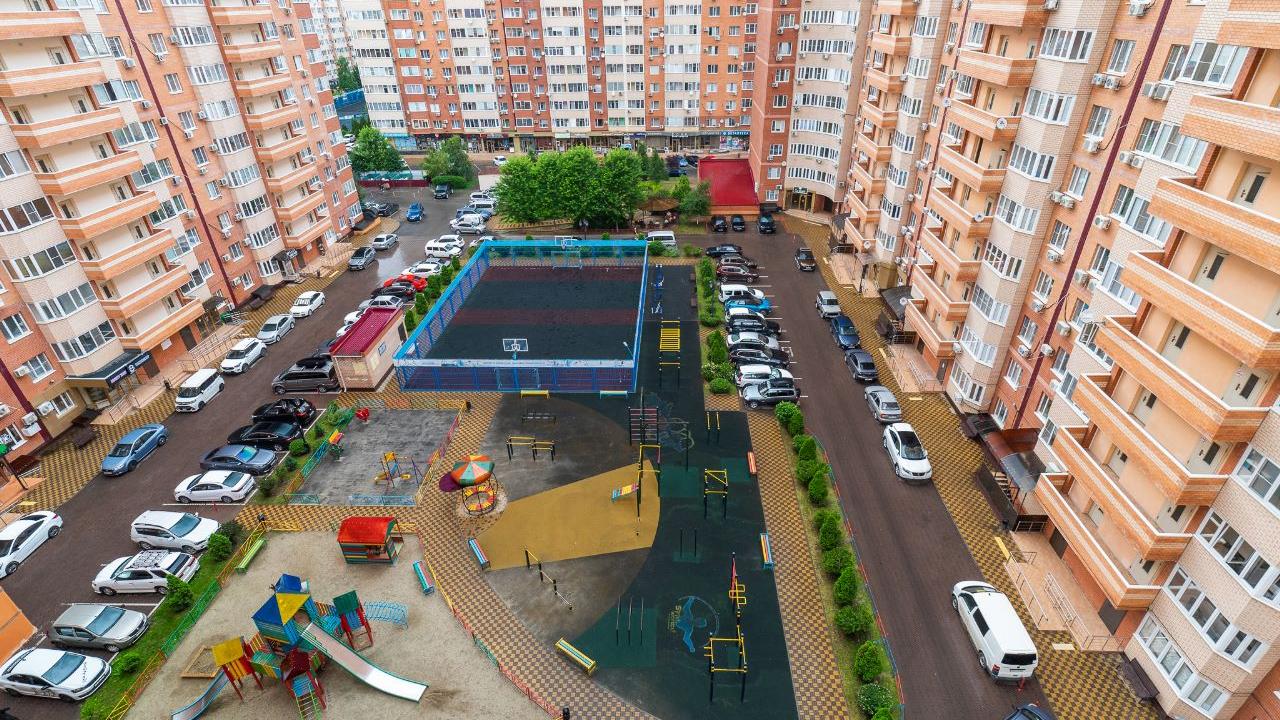 Real photos of Family Apartments on 139 Greedy Street
