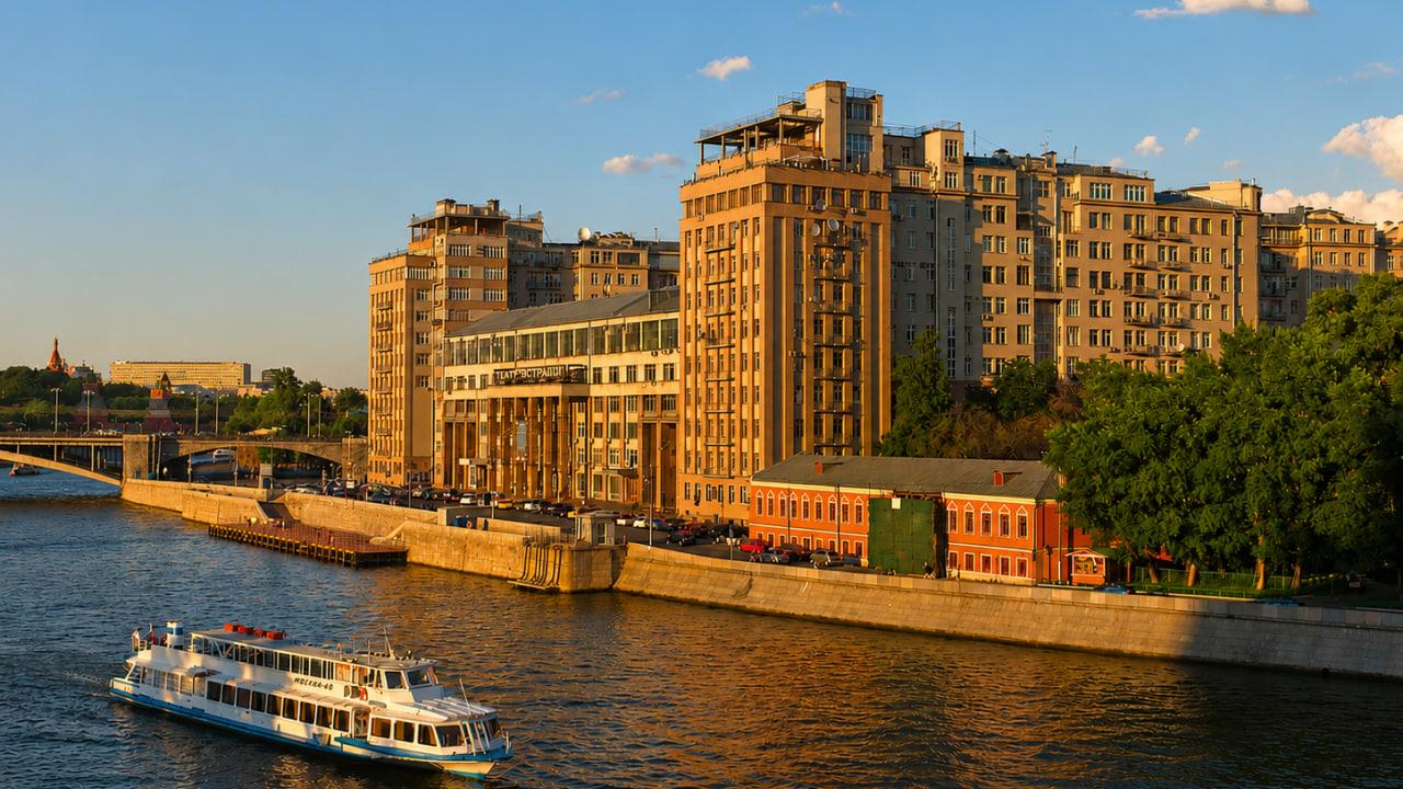 Реальные фото Счастливые метры в Доме на набережной, центр Москвы