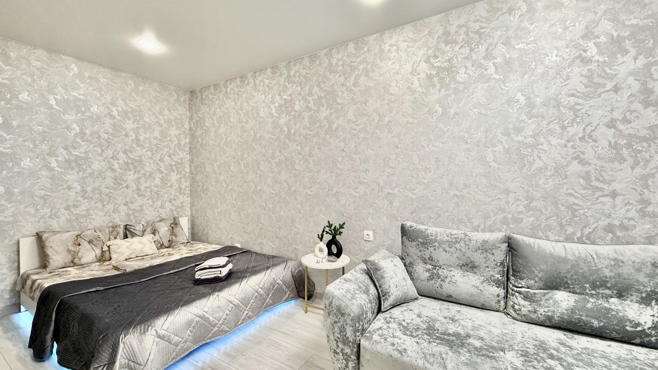 Real photos of Apartment "NOBLE GRAY" on Zapolyarnaya Street