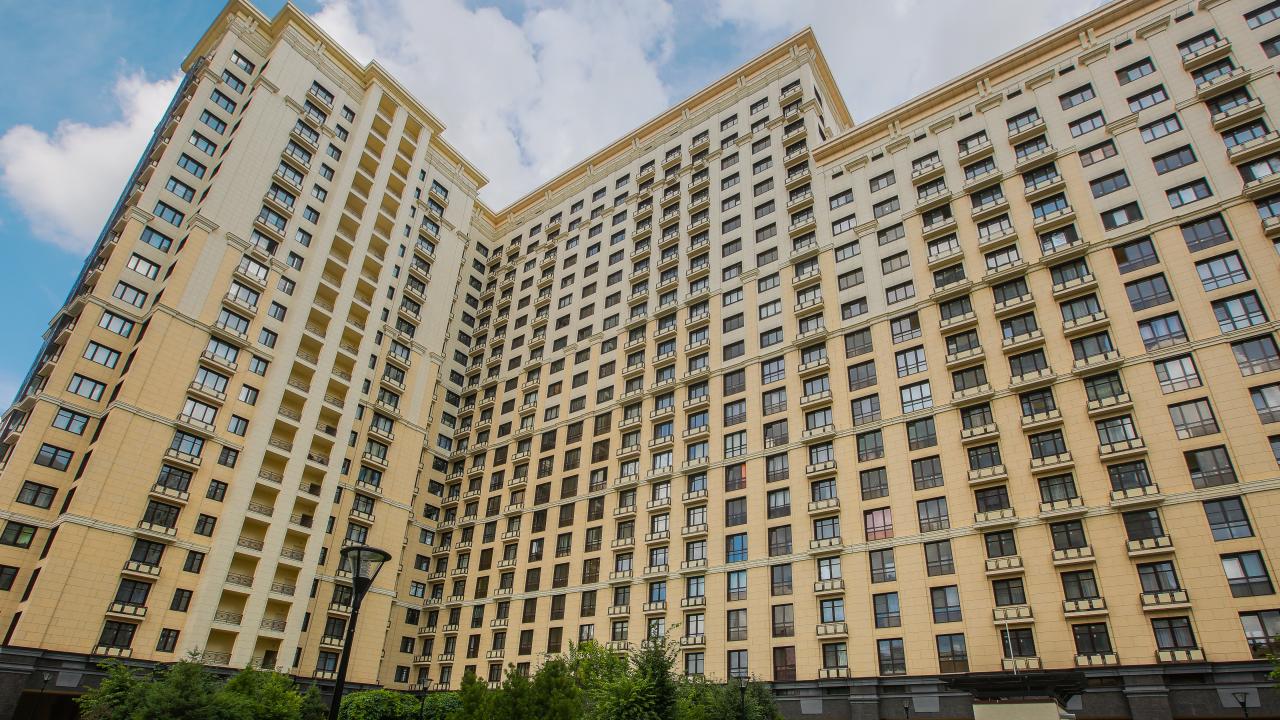 Real photos of Royal Secret Apartments (Royal Secret) on Karl Marx Street