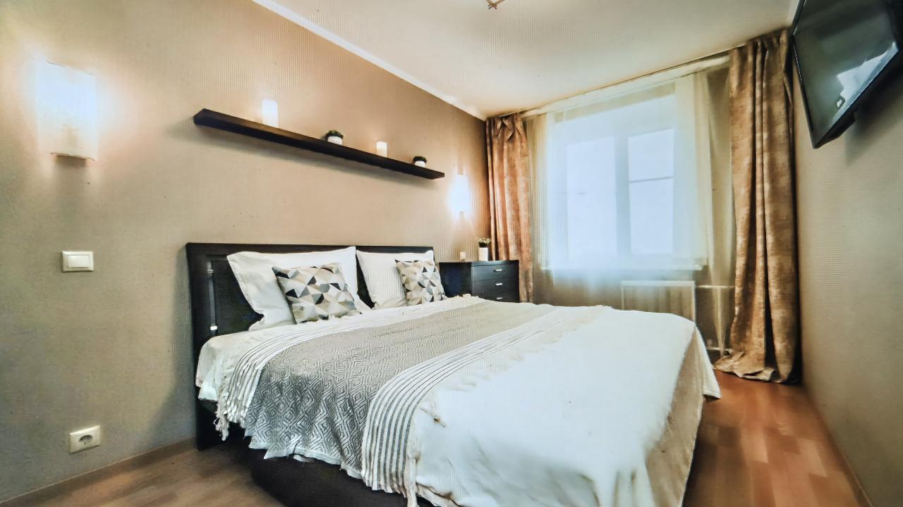 Real photos of Apartments on Lunacharsky street 1