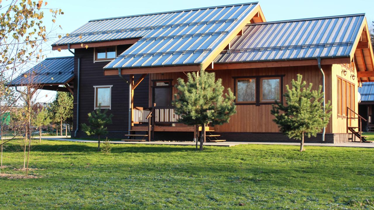 Real photos of Cottage A8 at the recreation center Novosti Park