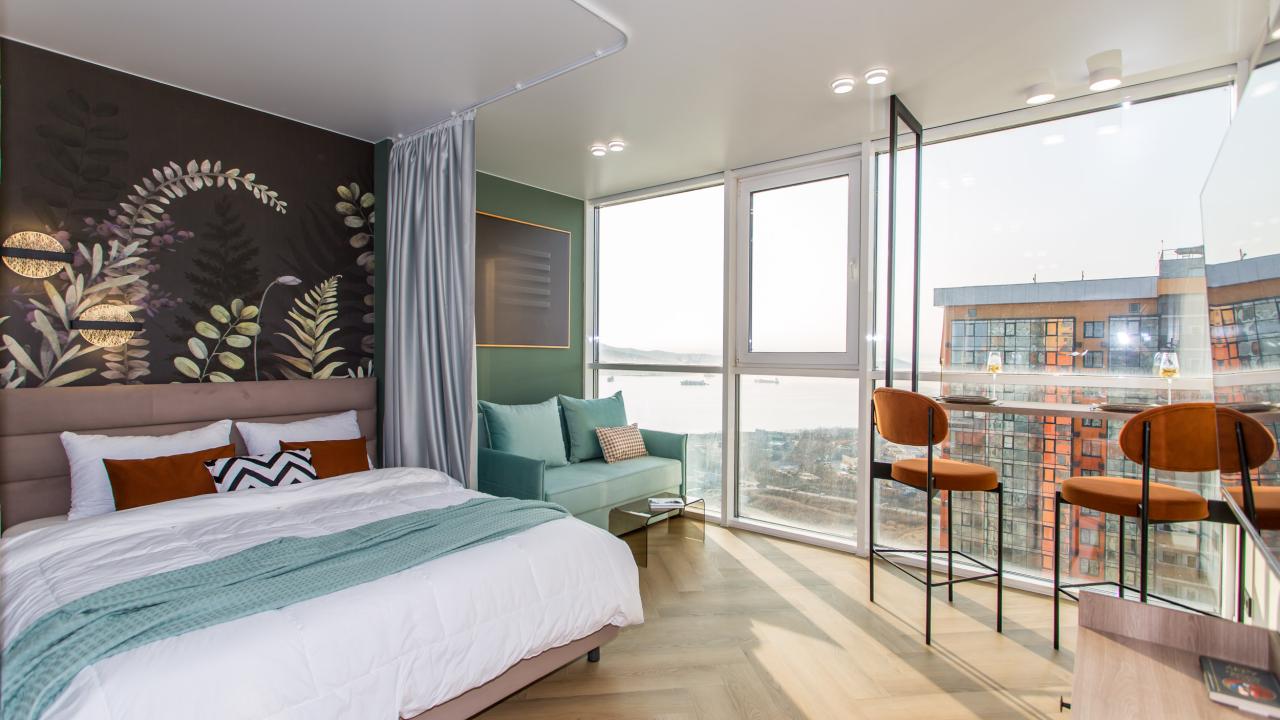 Real photos of Studio with modern renovation and stunning views of the Russian Bridge
