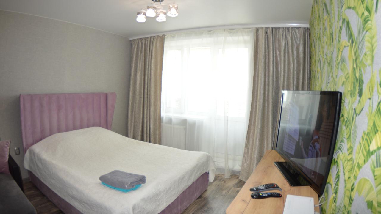 Real photos of Beautiful studio in the center on Feygina 22