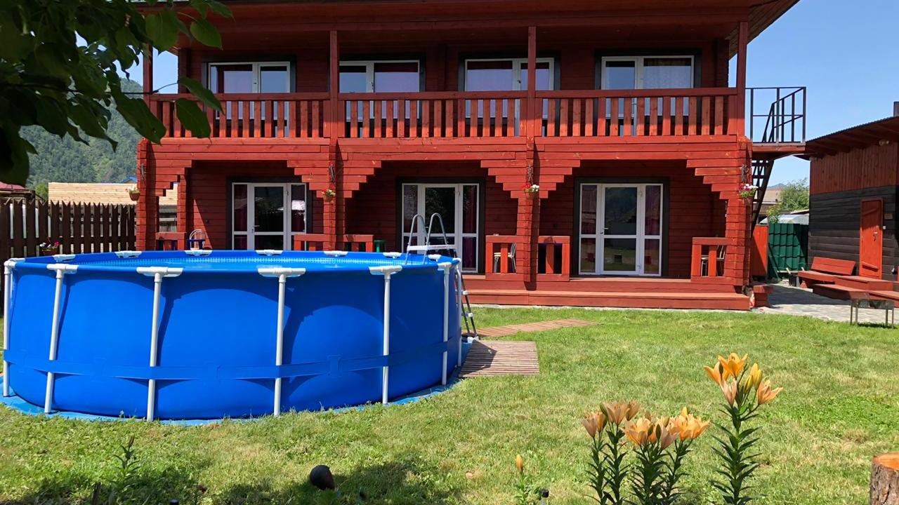 Real photos of Faraonova dacha