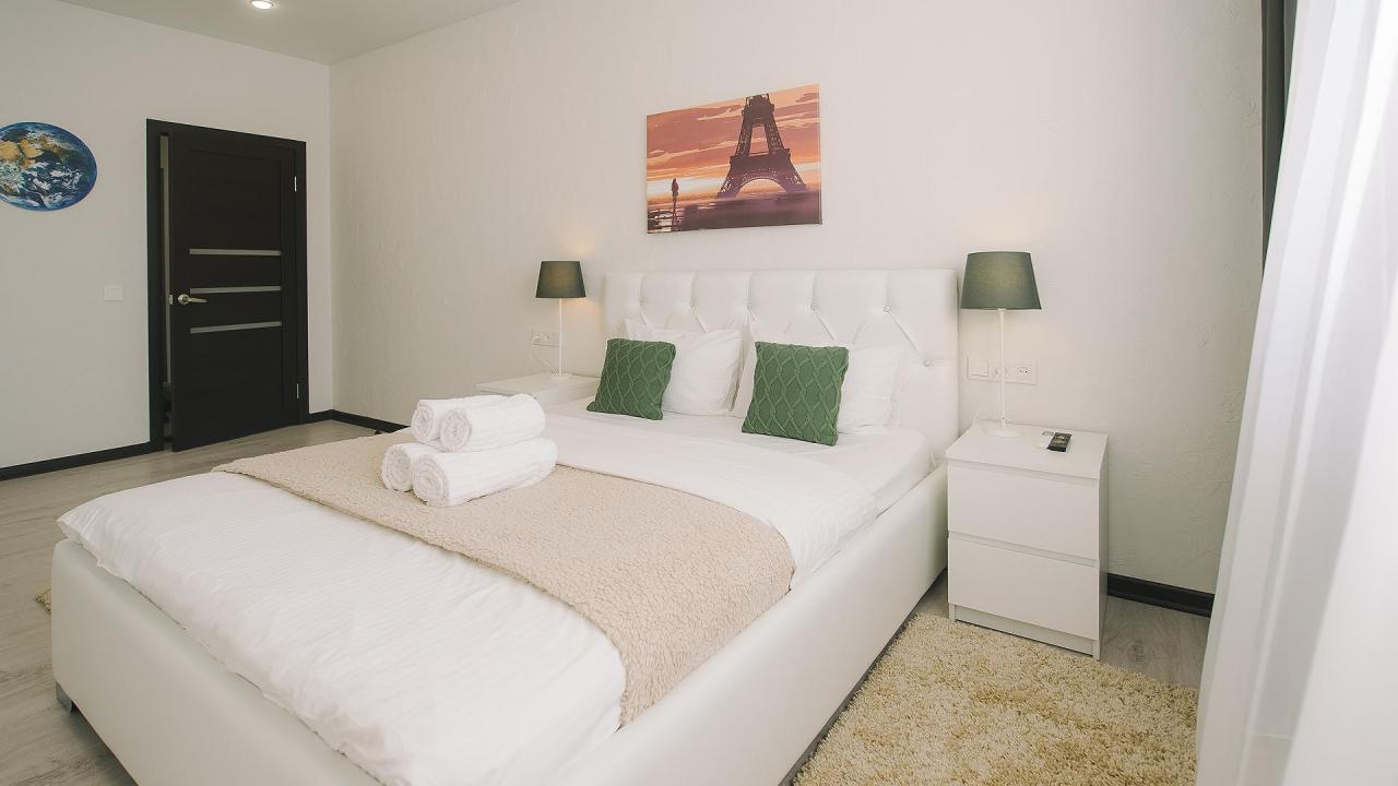 Real photos of Abri Luxe on Mekhanoshina str.
