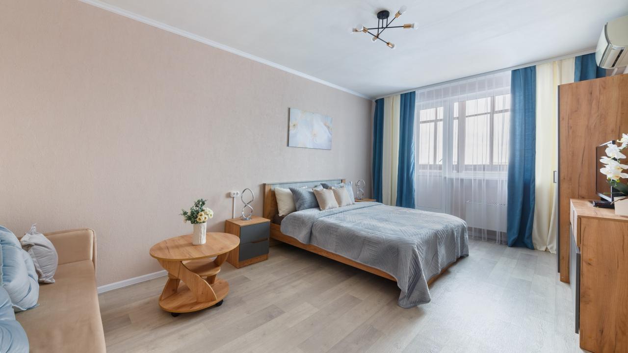 Реальные фото ApartLux (АпартЛюкс) на Кировоградской