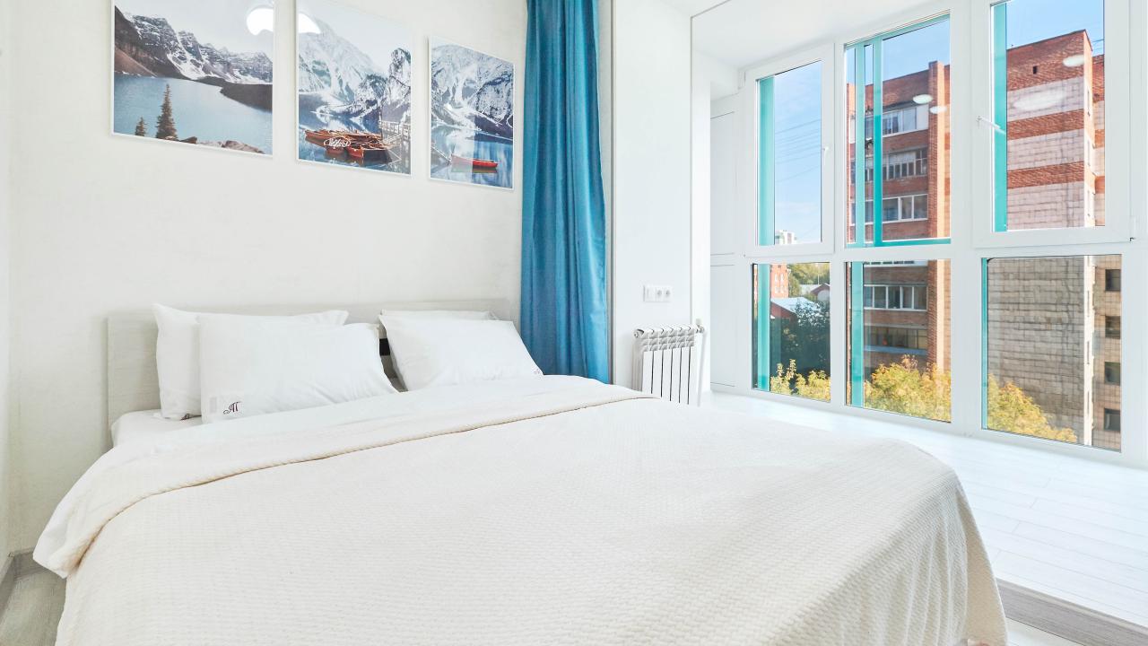Real photos of Petrovsky apartments on Sovetskaya Street 90