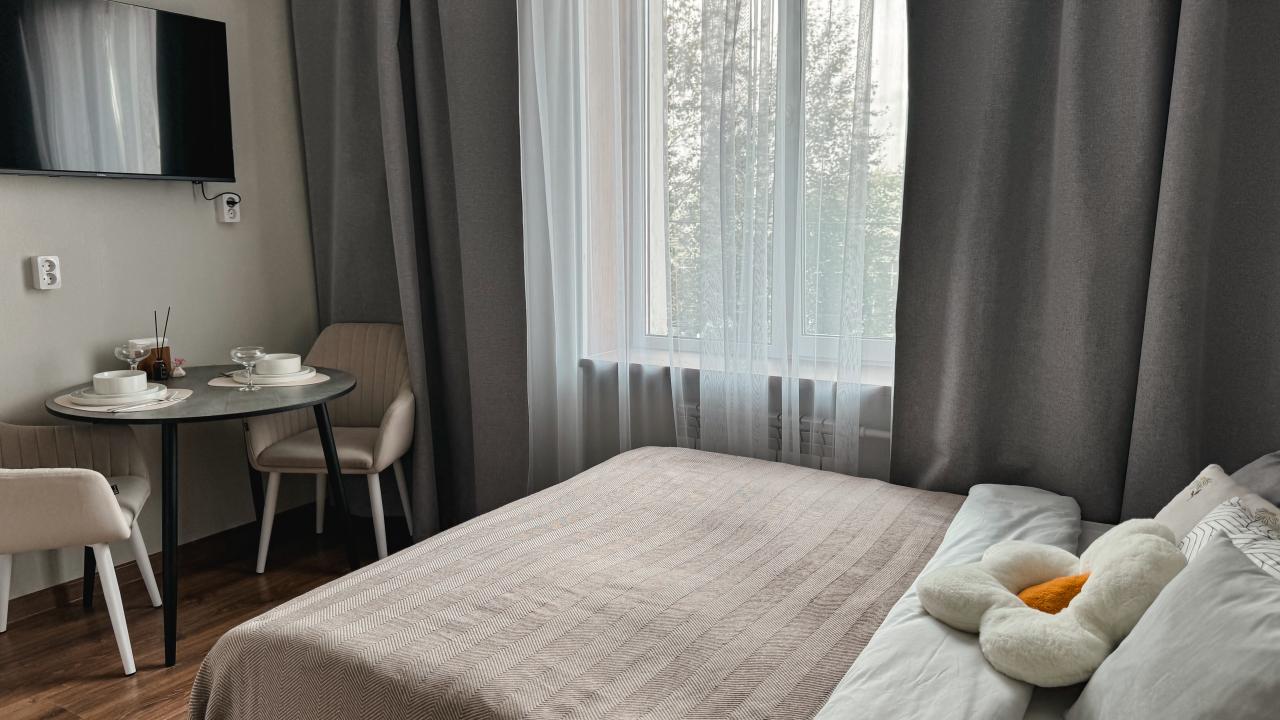 Real photos of AV Arctic House Apartments | Murmansk central station on Kominterna Street
