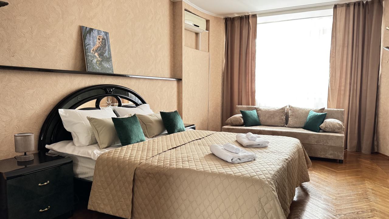 Real photos of Batasheva Apart on 38B Volodarsky Street