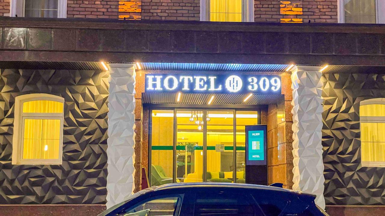 Real photos of HL 309 Hotel (ex.  Sharq) former. Shark)