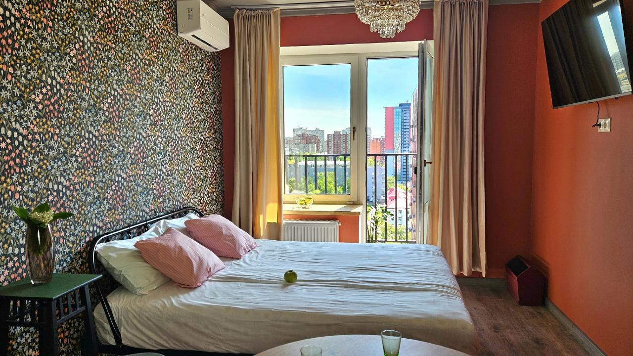 Real photos of Apple and Pear Tree Apartments on Gafuri Street