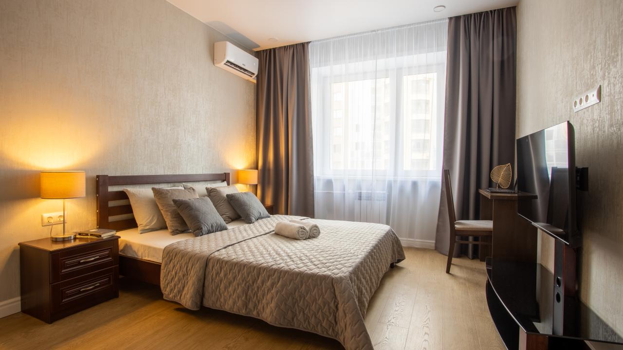 Real photos of Domino Apartments on Partizan Zheleznyak Street 38