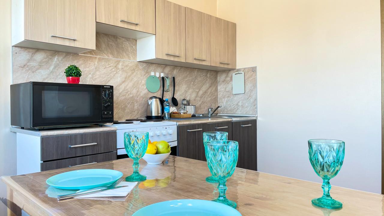 Real photos of Welcome Home (Velkom Home) on Boris Pasternak street 33k1
