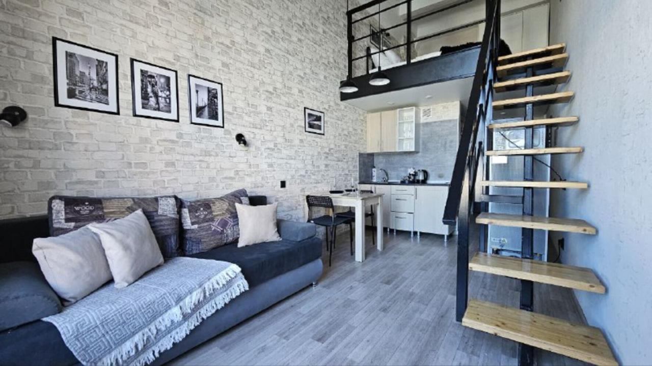 Real photos of Apartments on Savushkina Street