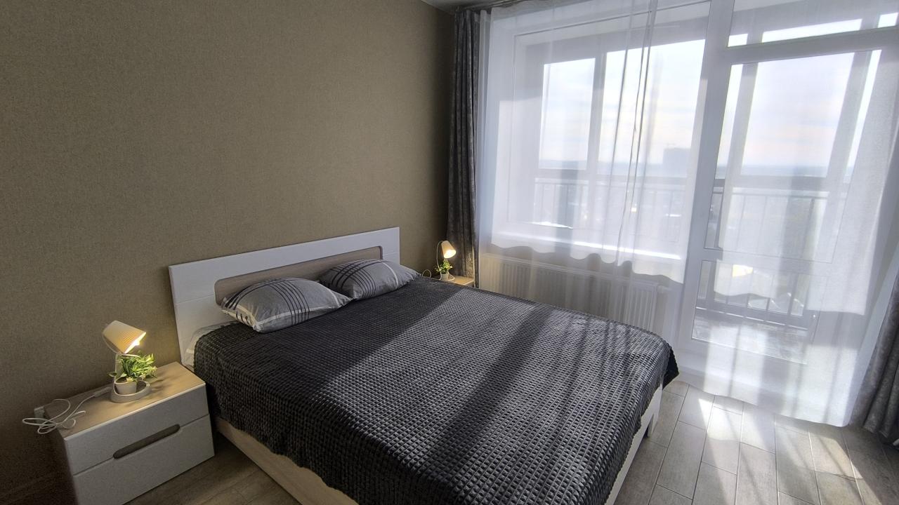 Real photos of Apartments of the Planeta shopping mall on Mira street 115b