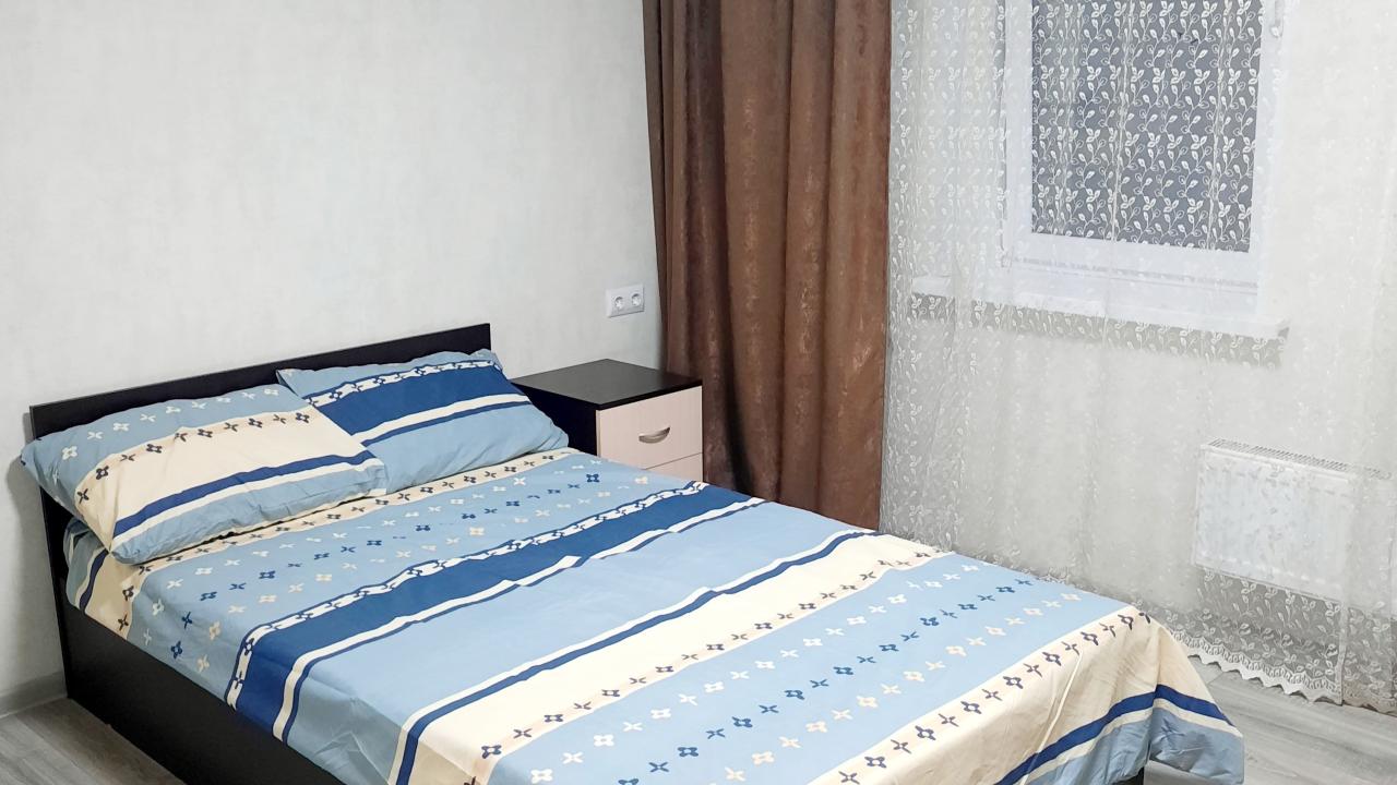 Реальные фото Apartments on Stroiteley Avenue 9k3