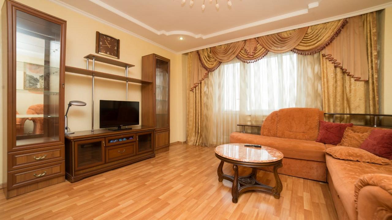 Real photos of Two-room apartment on 83A Lenin Avenue