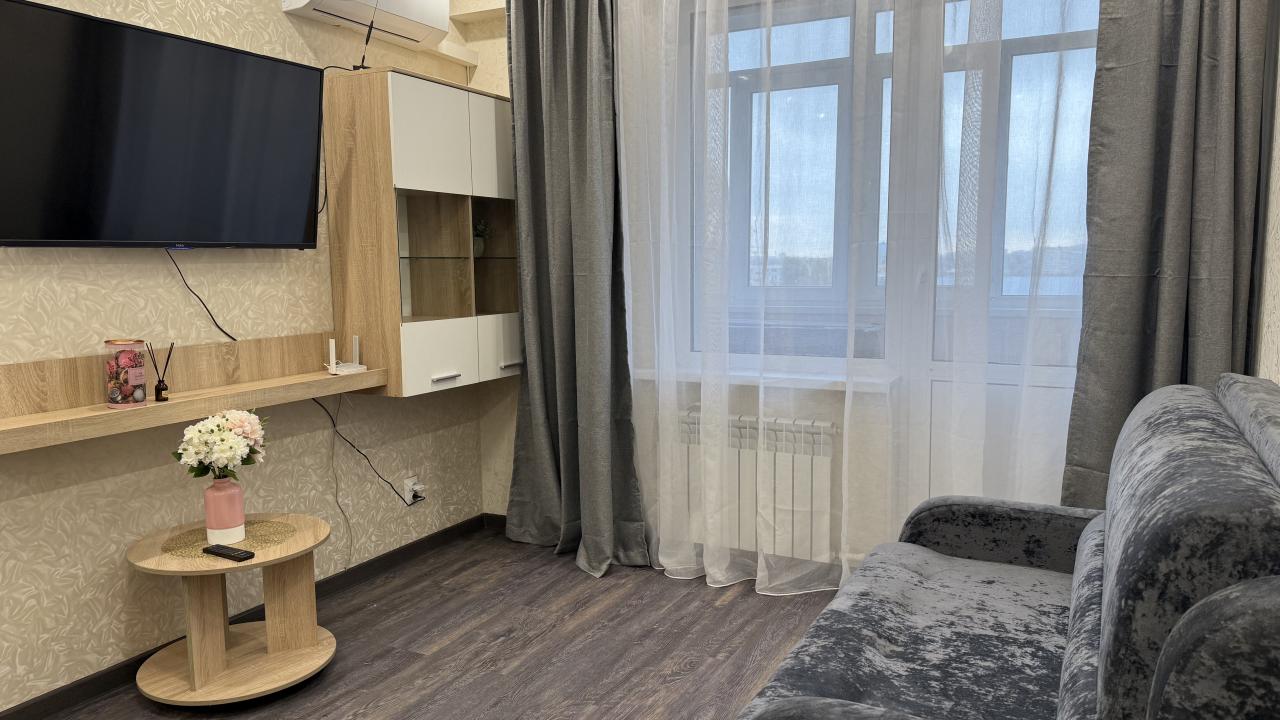 Real photos of Modern one-bedroom apartment within walking distance from the railway station of the city of Ivanov