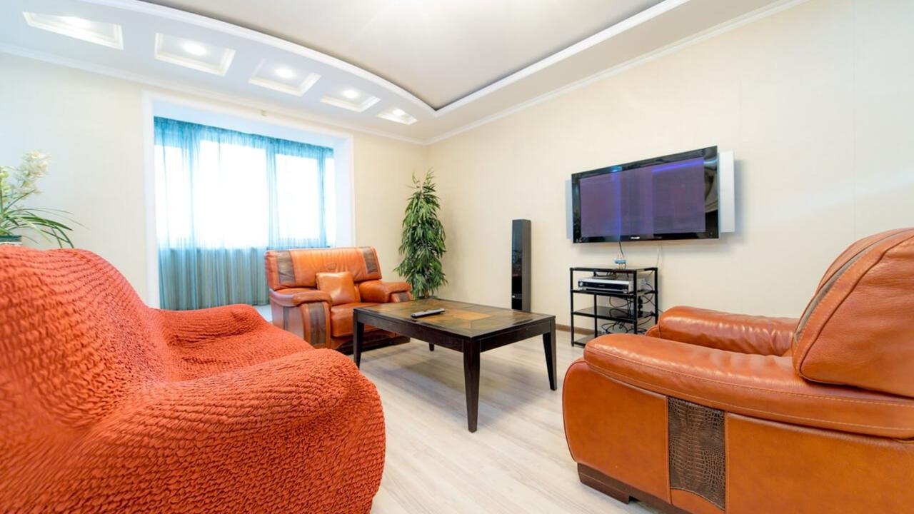 Real photos of Five Stars on Monakova