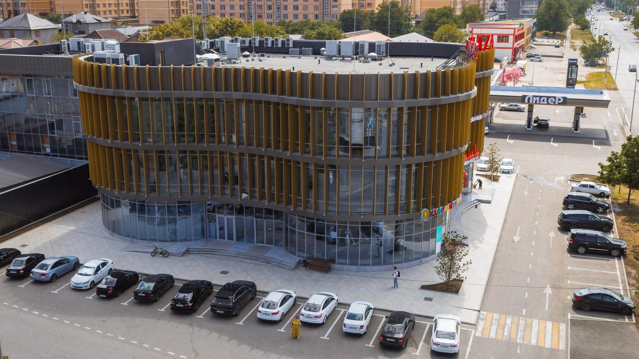 Real photos of Skyline Plaza
